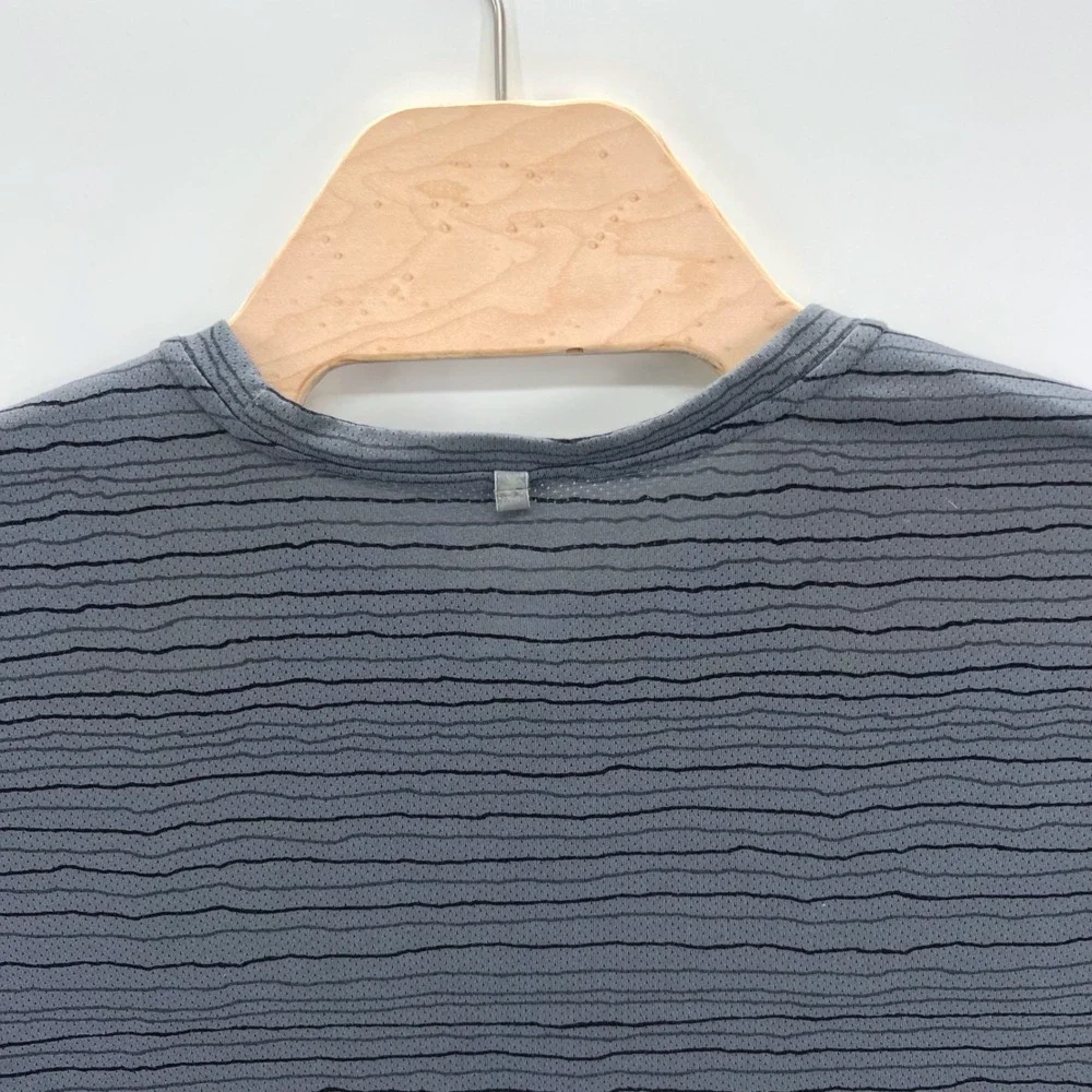 Nike Running Shirt Mens XXL Grey Black Stripe Dri-Fit Short Sleeve Athletic Top